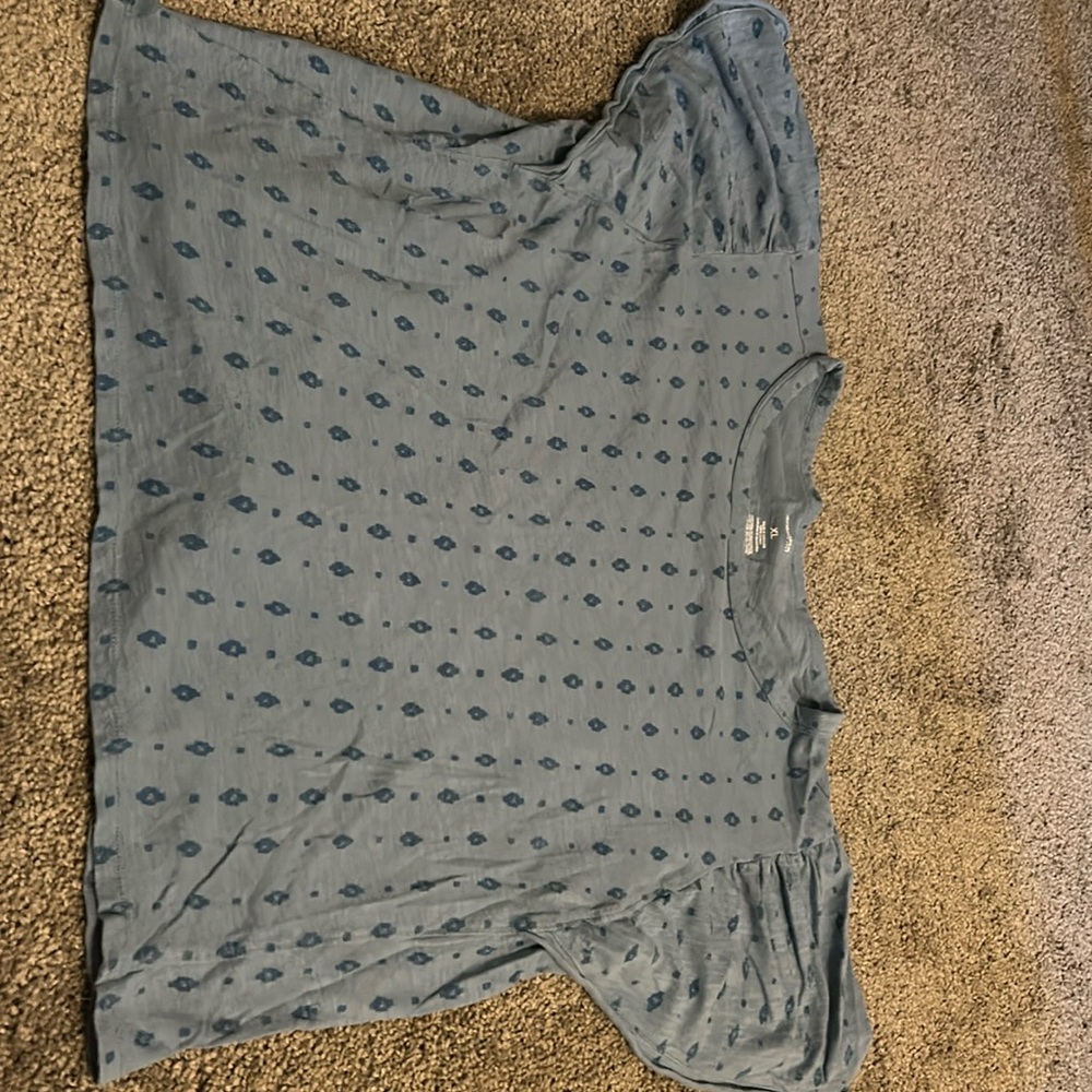 Women’s t shirt size XL brand Sonoma